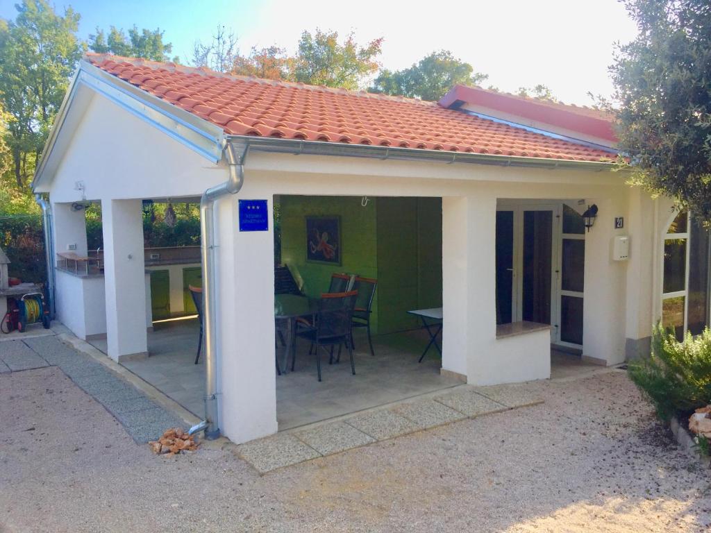 SEASIDE VACATION RENTAL 4TUNA room 4