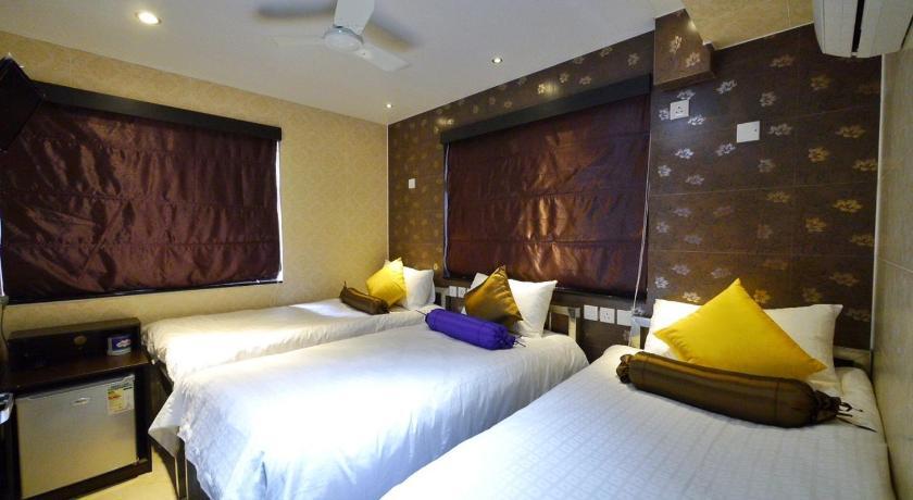 Ajit Guest House room 1