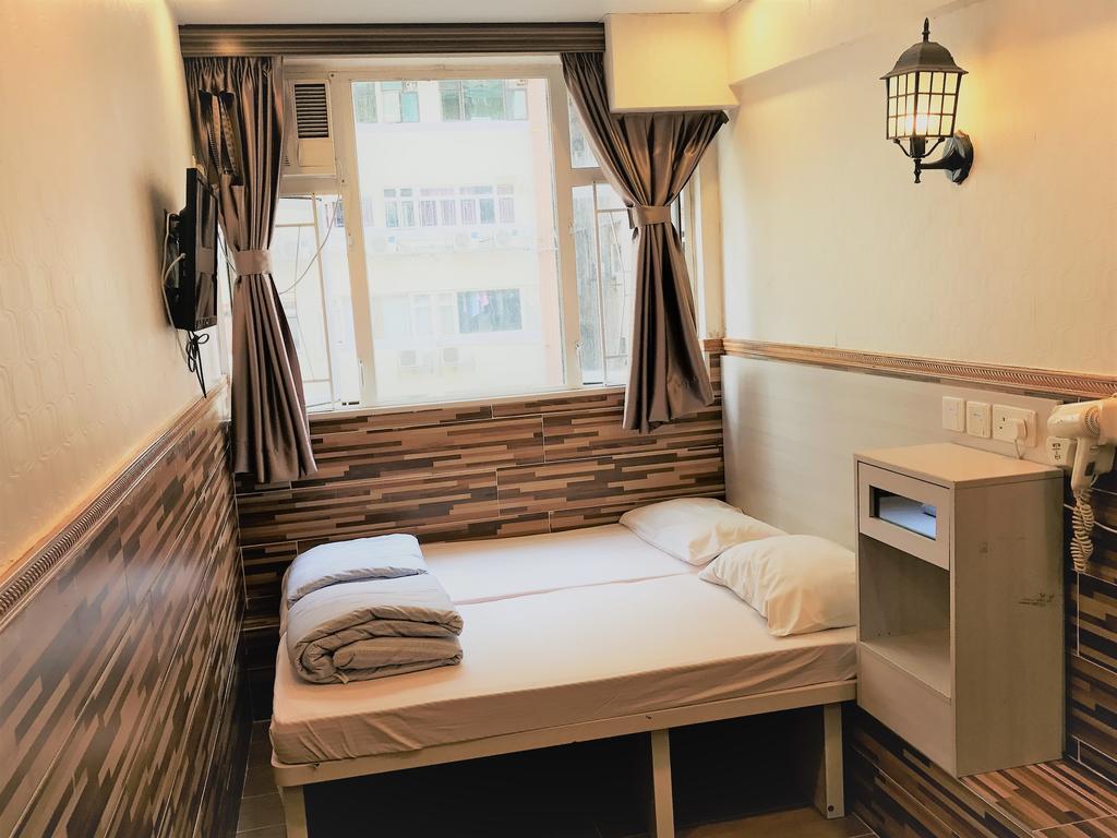 Ajit Guest House room 4