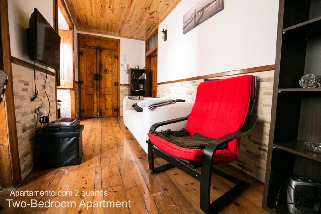 Akicity Alfama Classic room 5