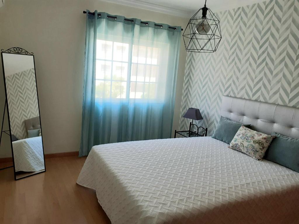 Apartamento Alfarrobeira Mar room 6