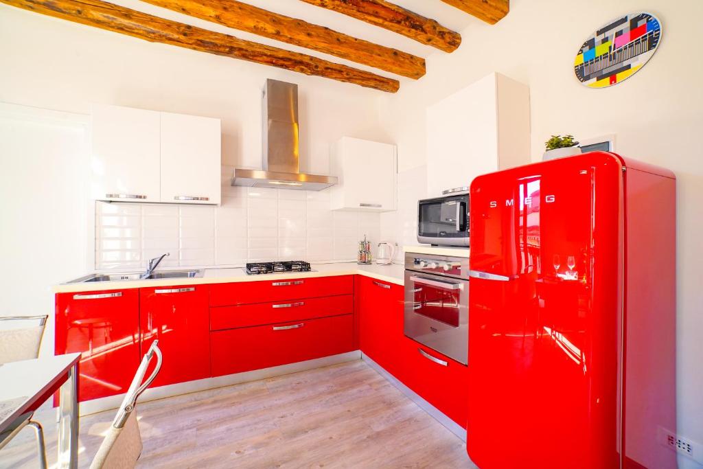 Amorucci House room 4