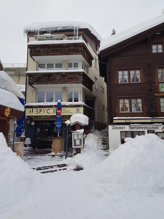4P Apartment Andermatt room 1