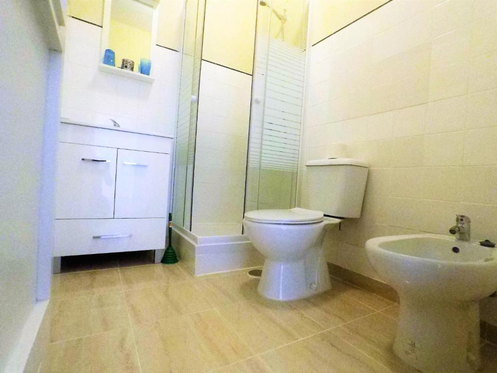 Cozy Central Apart Porto room 6