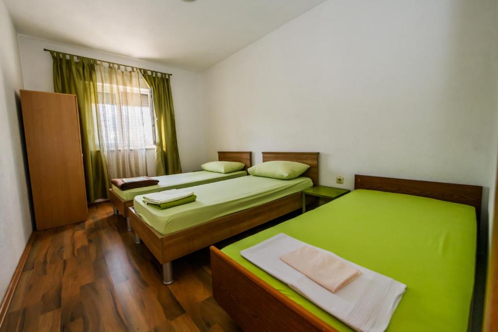 Apartman biočić room 2
