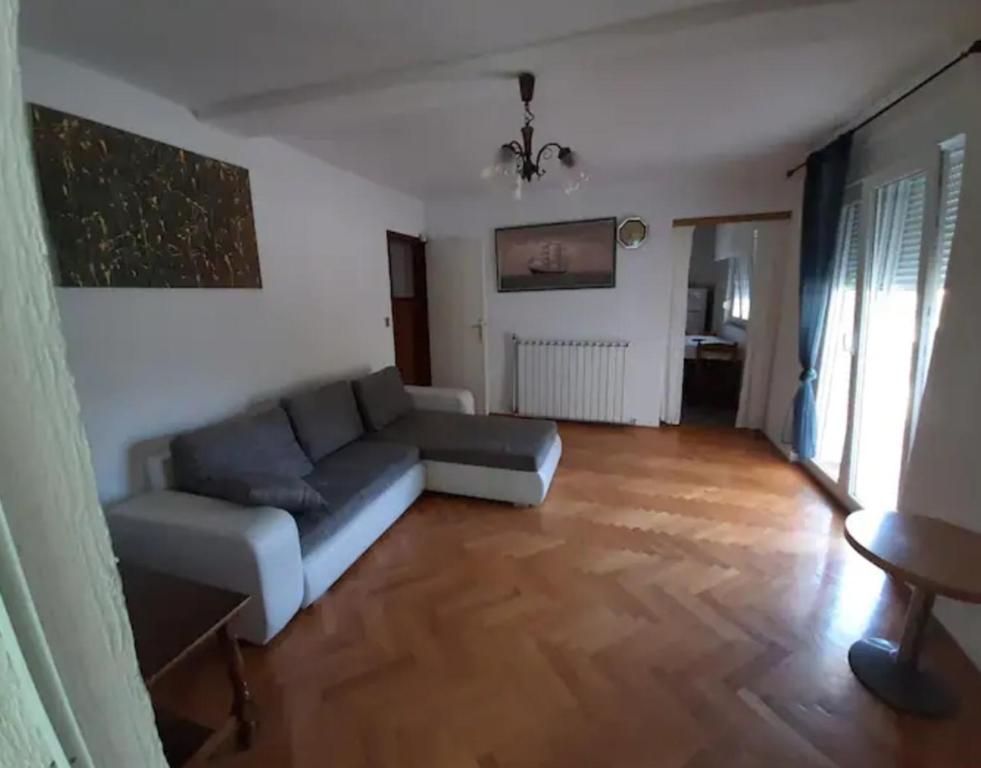 Apartman Juresic room 5