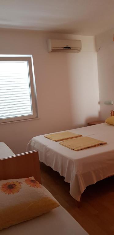 Apartman Lejla room 1