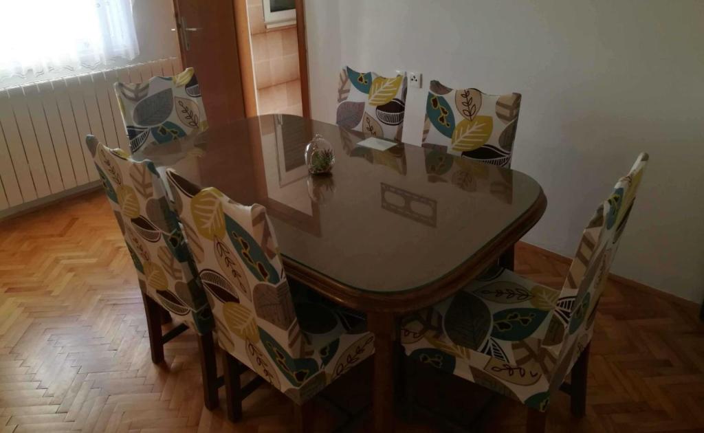 Apartman Martinovic room 4