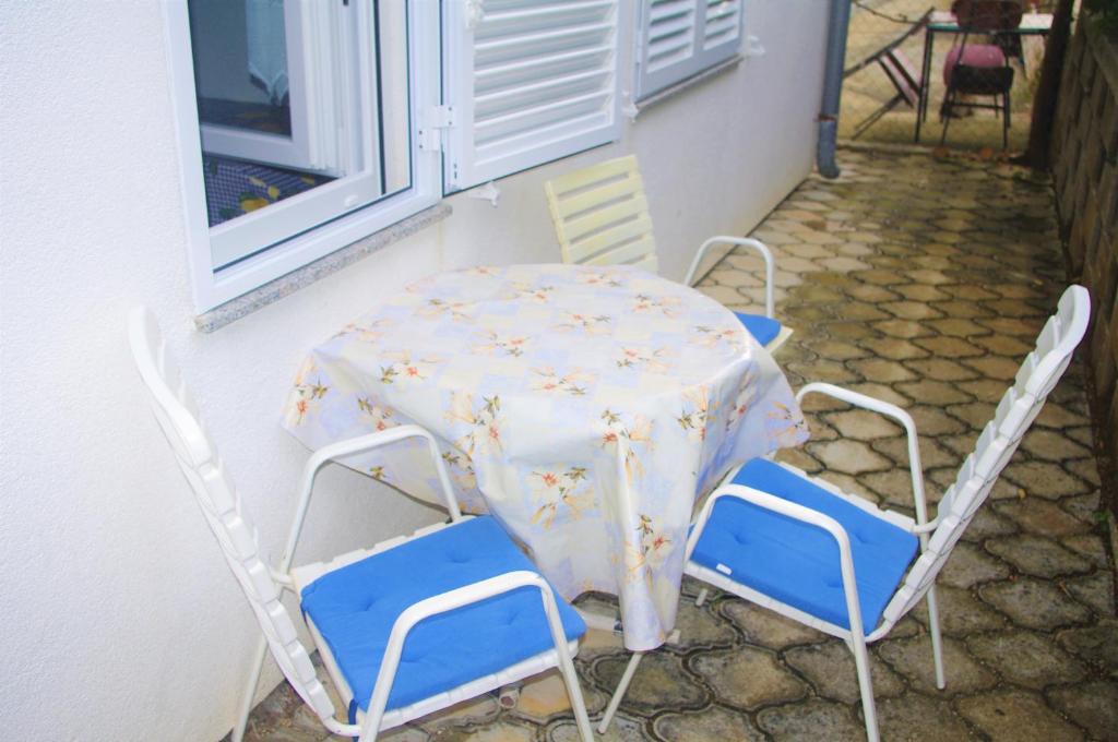 Apartmani Gama room 3