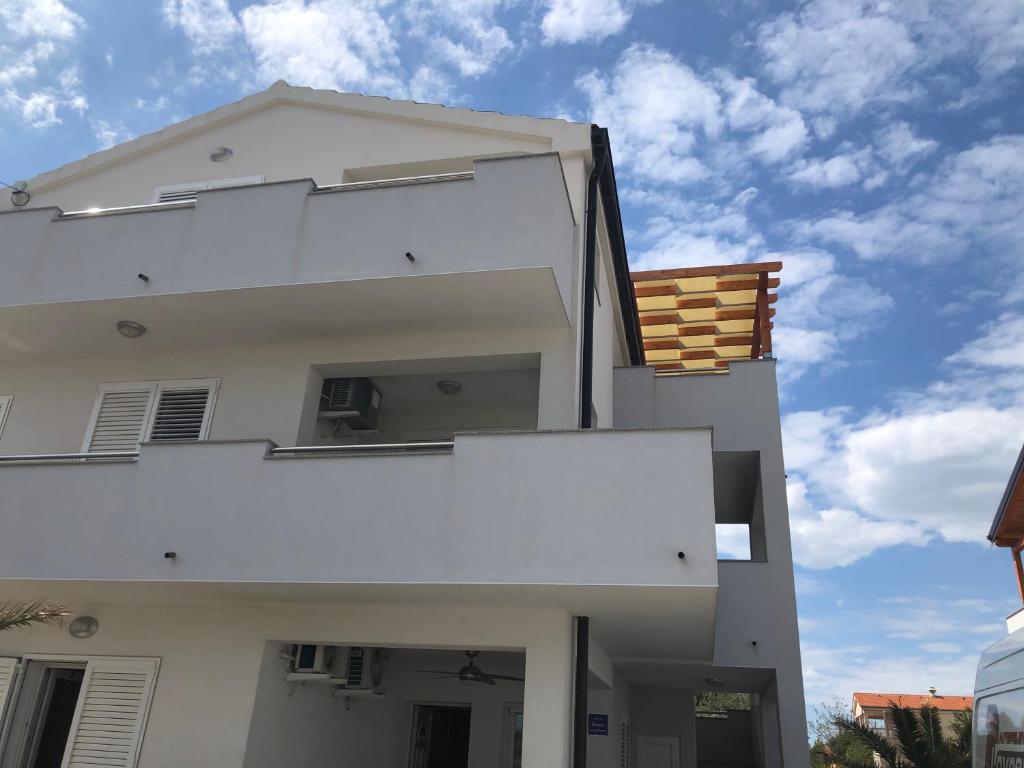 Apartmani Lovrenčić room 5