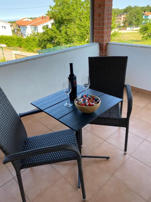 Apartmani Marinac room 6