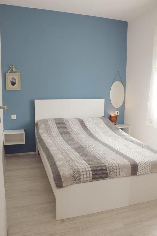 Apartmani Max room 1