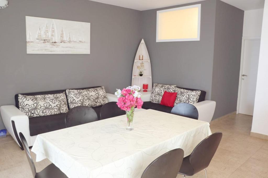 Apartmani Max room 5