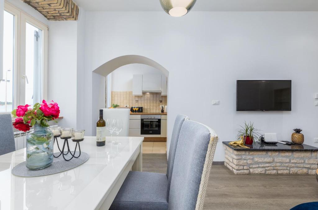 Apartment Augusto - Sea view room 4