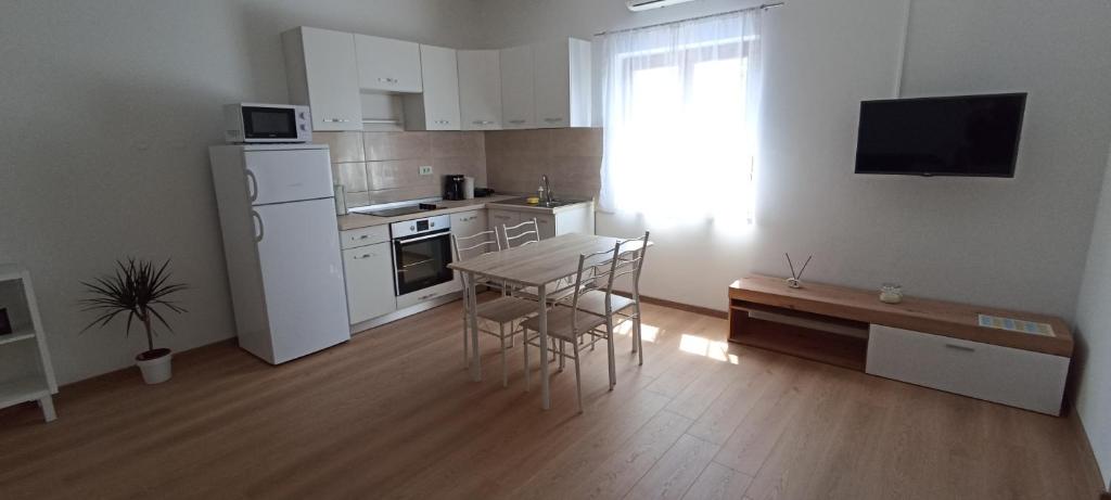 Apartment Bella room 2