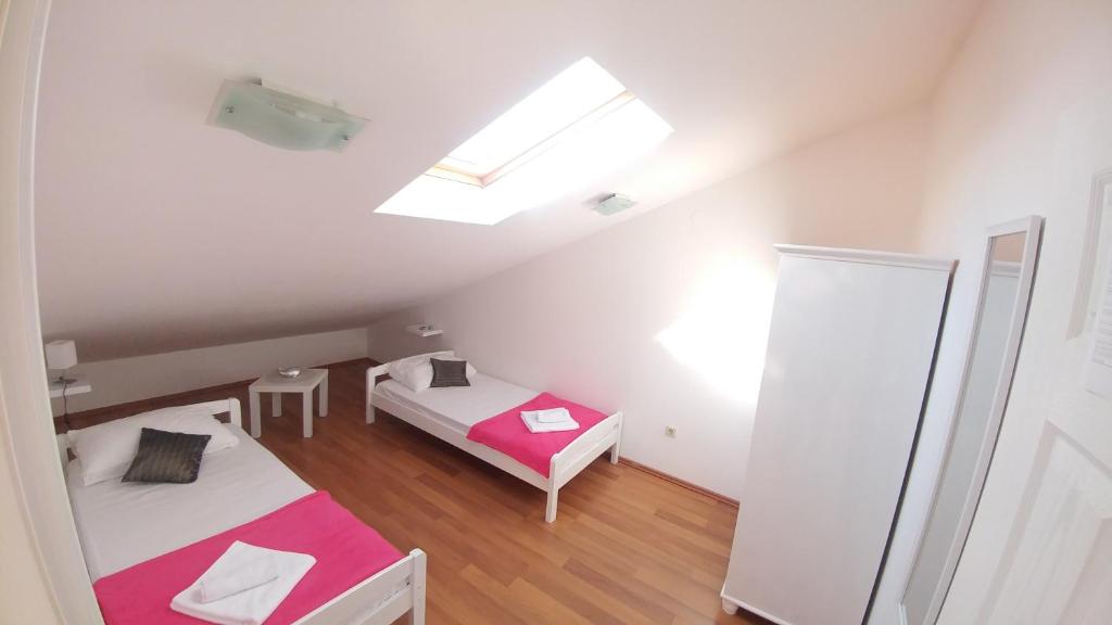 Apartment Noa room 1