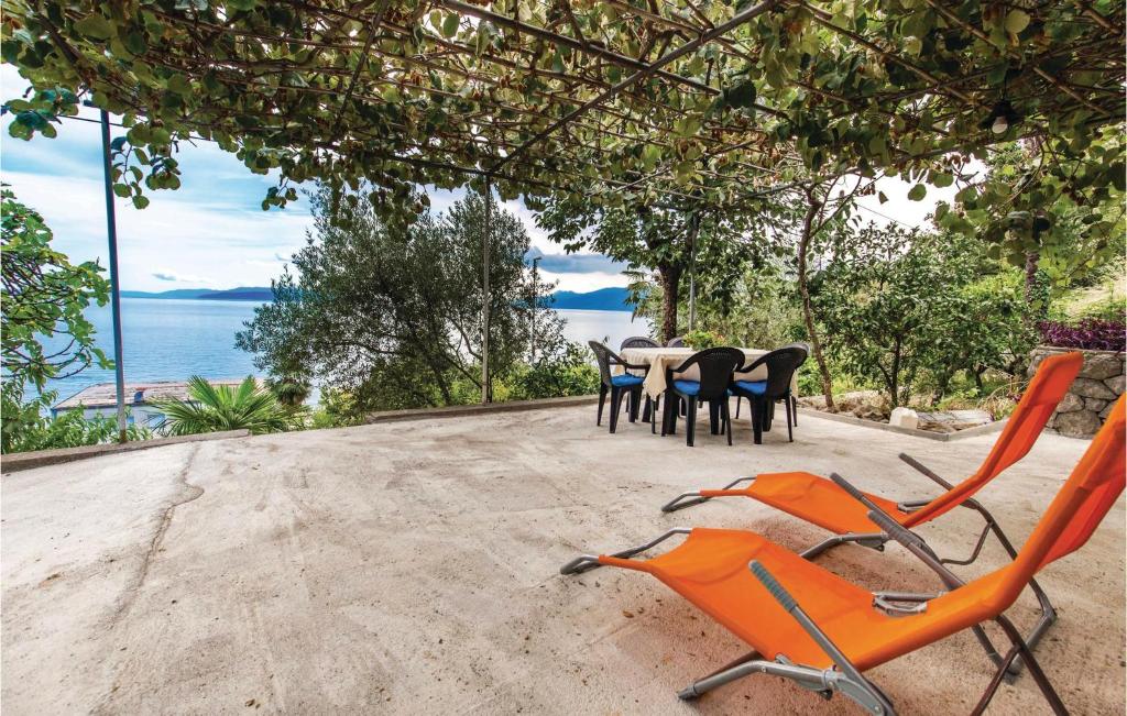 two bedroom apartment Rijeka room 2