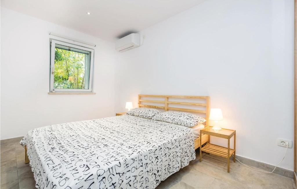 two bedroom apartment Rijeka room 4