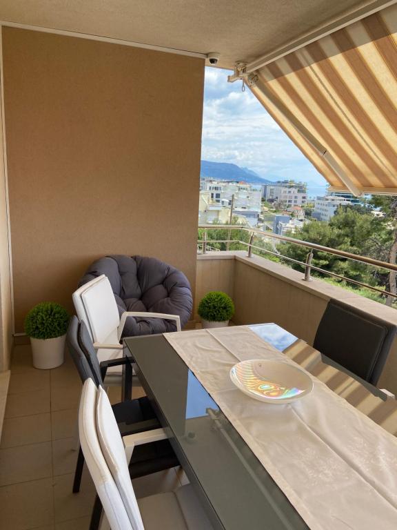 Luxury Apartment Znjan Beach room 6