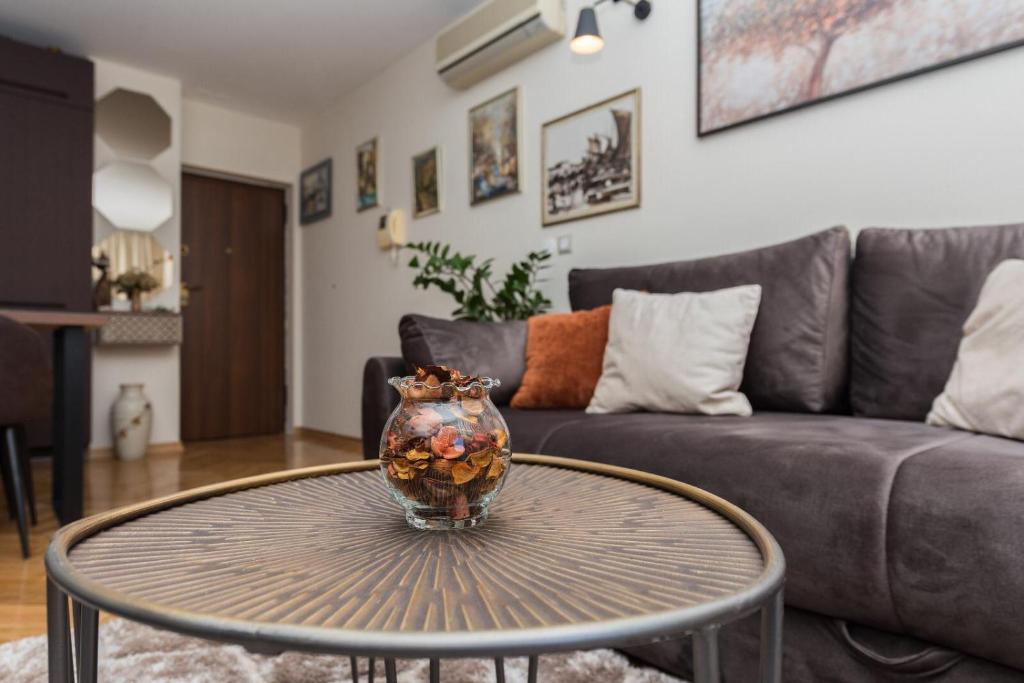 Brand new! Chic apartment Zoja near beach room 6