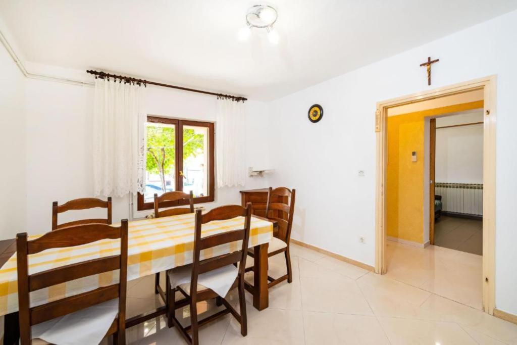 Apartments 4 You room 6