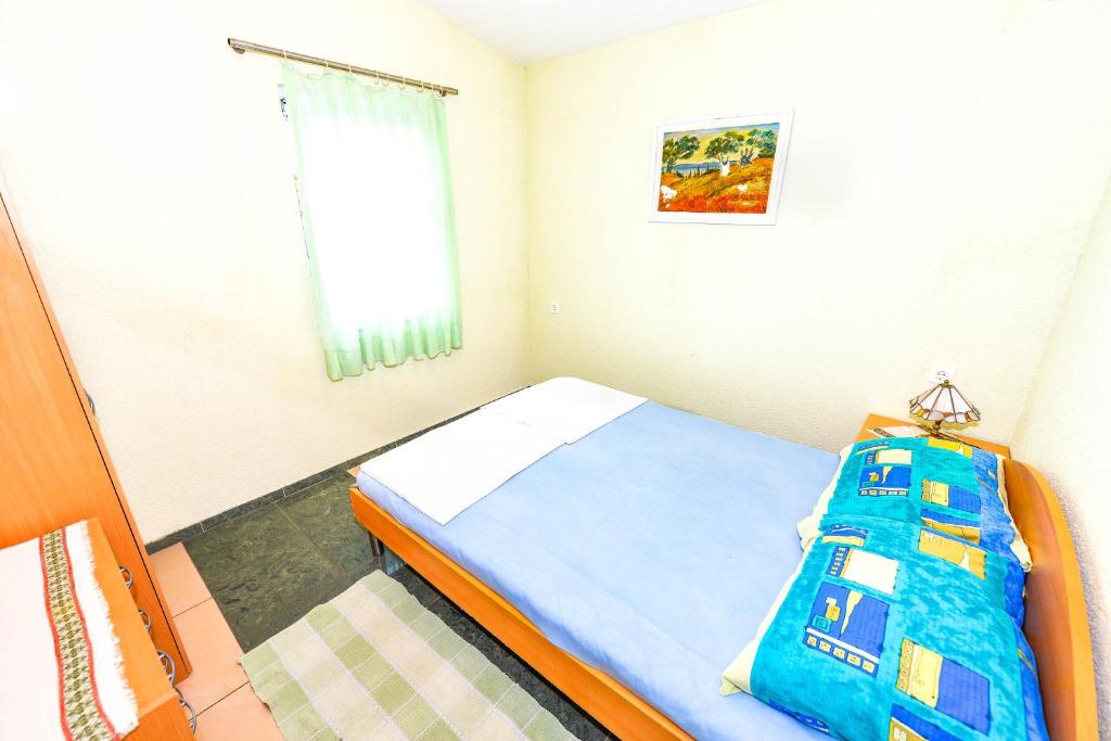 Apartments Emma room 6