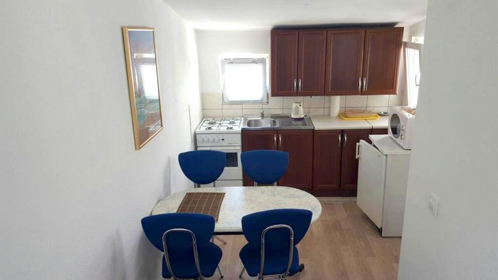 Apartments Kore room 3