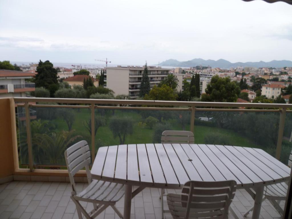 Karolina Properties - Ascot Appartement room 5