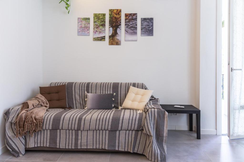 Milano Business Balcony Flat room 4