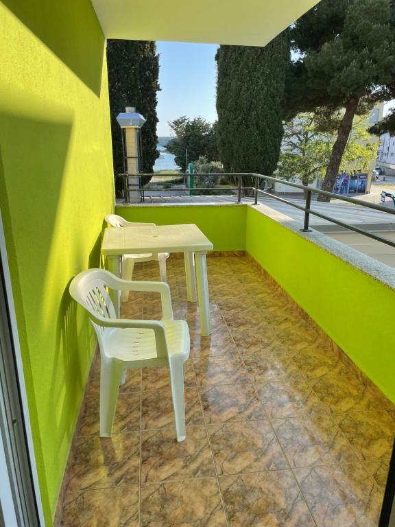 Biergarten room 3