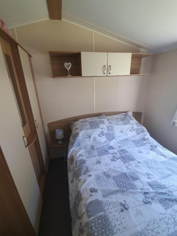 Blackmoor Farm - Caravan 3 room 4