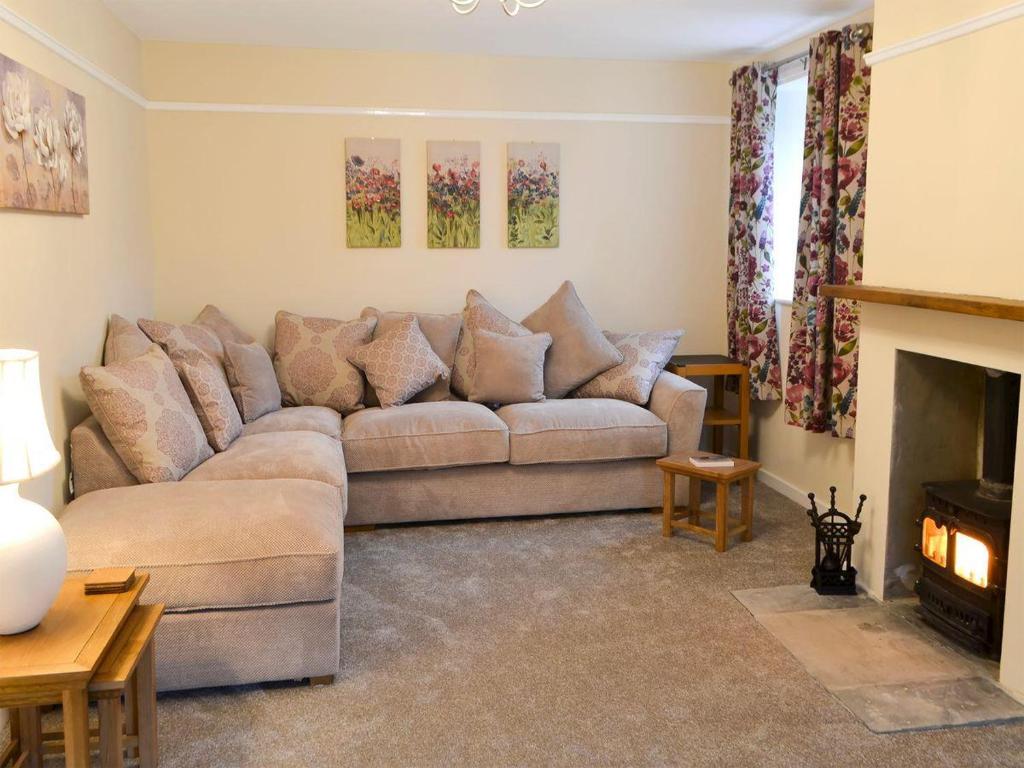 Blackpool Farm Cottage room 2