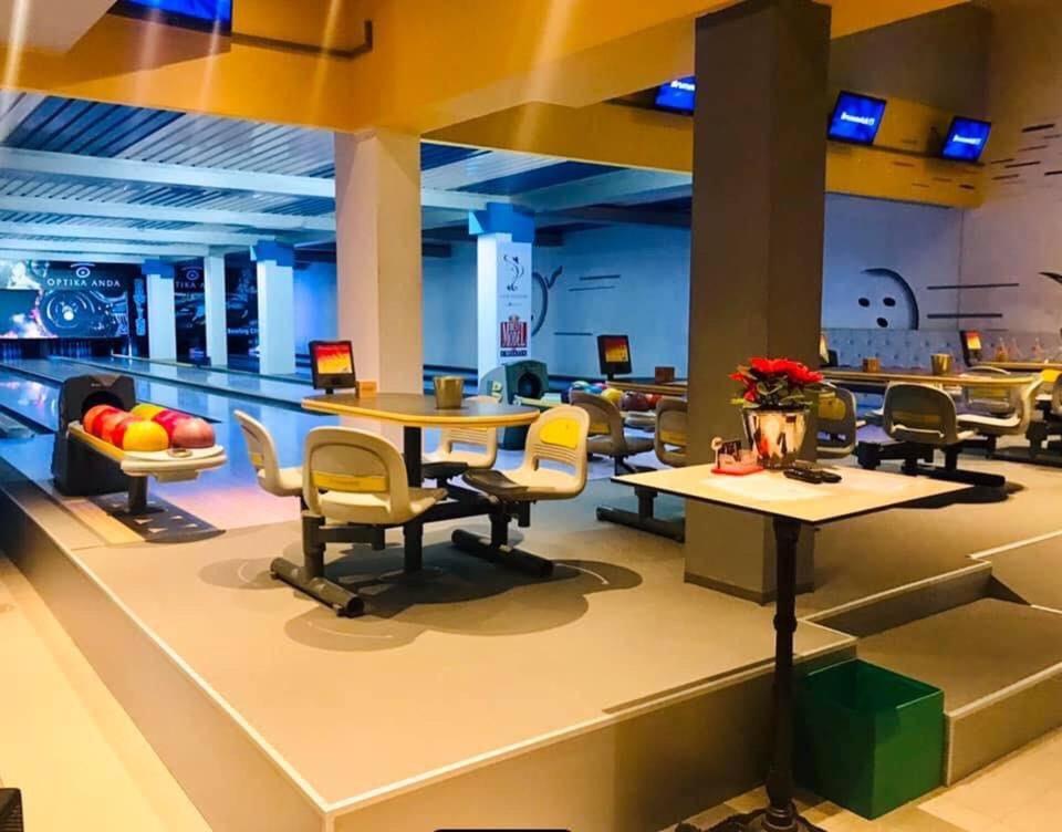 Bowling Hostel room 2