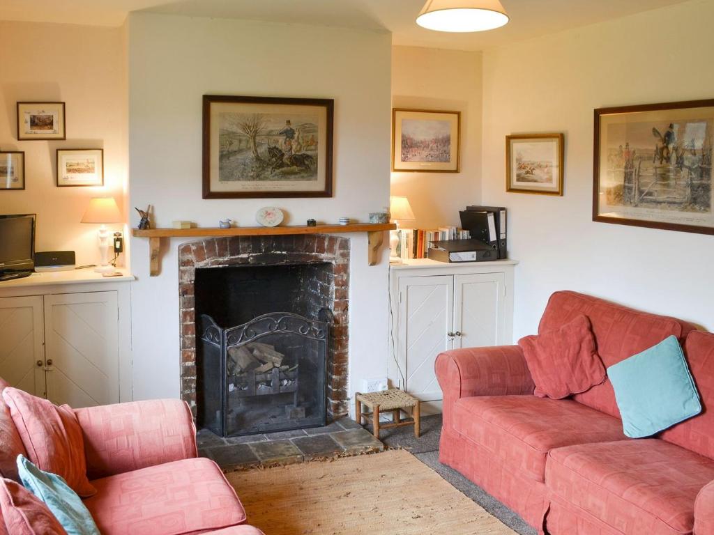 Brandiston Barn Cott room 1