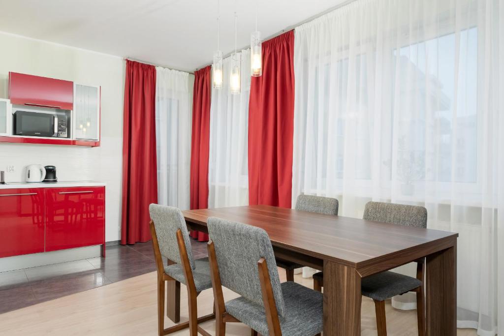 Apartments Poznań Brzask by AM&PM Rentals room 5