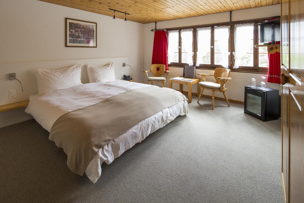 Bündnerhaus room 6