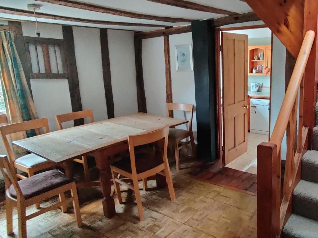 Burnt House Cottage room 3