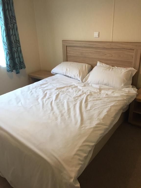 Camber Sands Lodge room 3