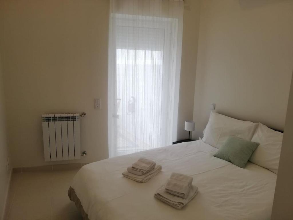 Cândido Reis Apartments room 4