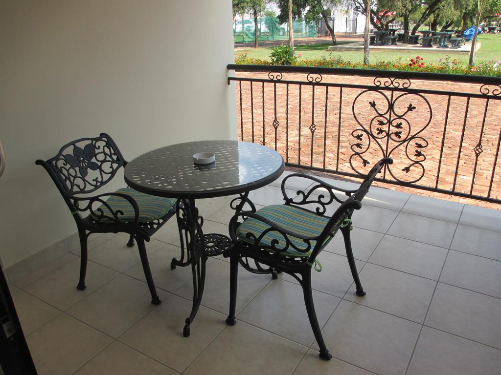 Casa Bianca room 5