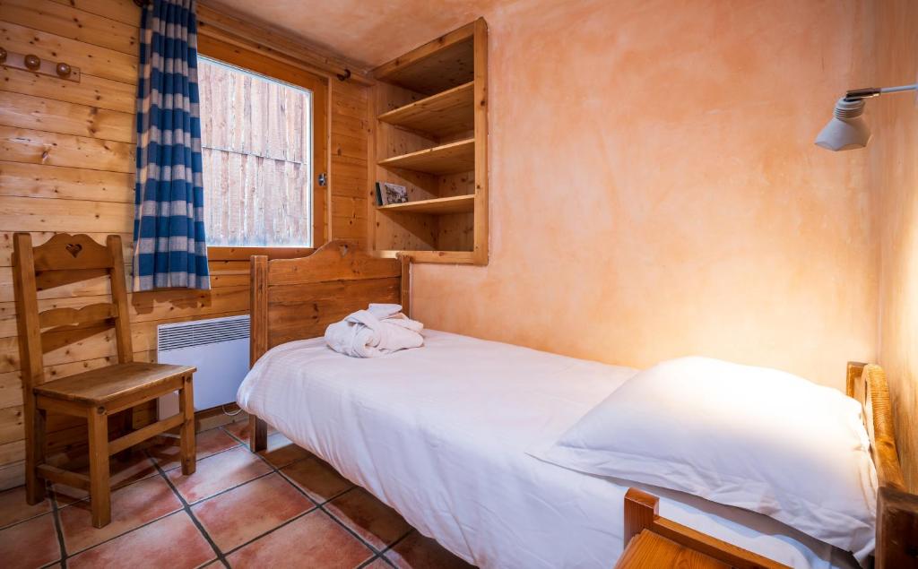 Madame Vacances Chalet Castors room 5