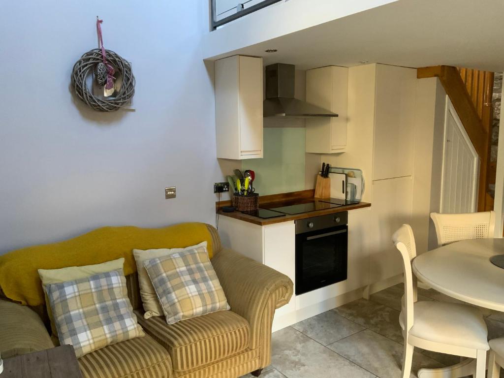 Chater Cottage Rothbury room 3