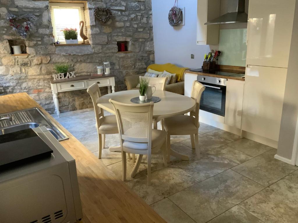 Chater Cottage Rothbury room 5