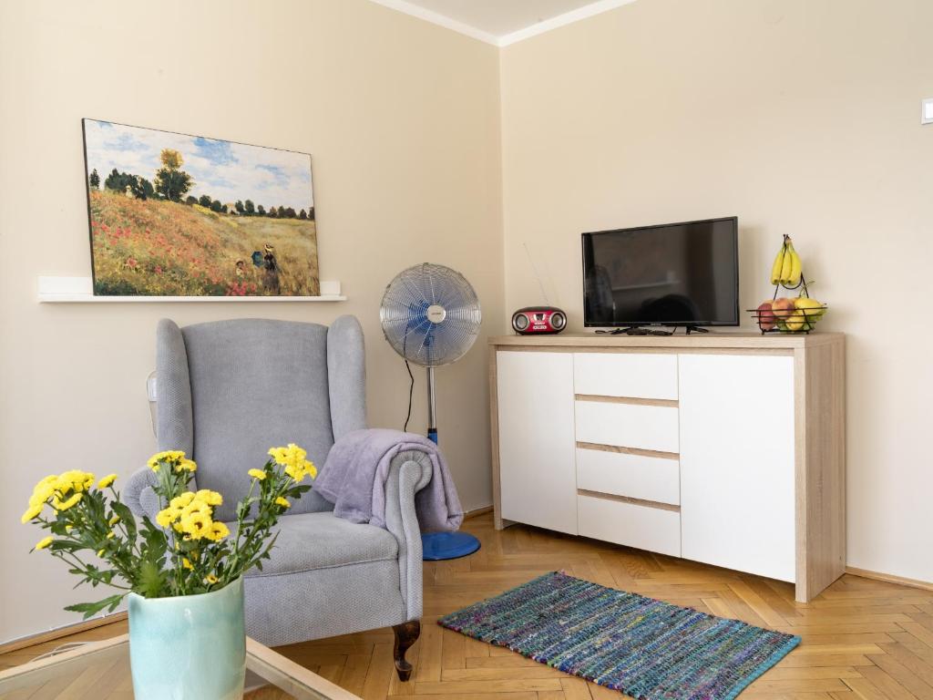 Apartament Chmielna 35 room 3
