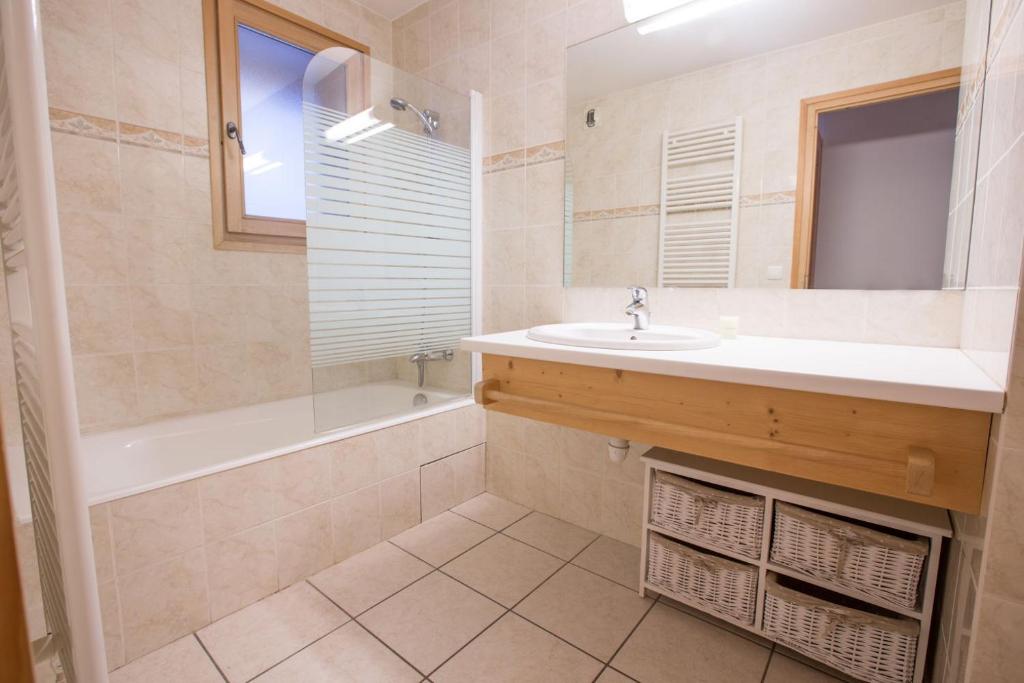 Clair Matin room 6