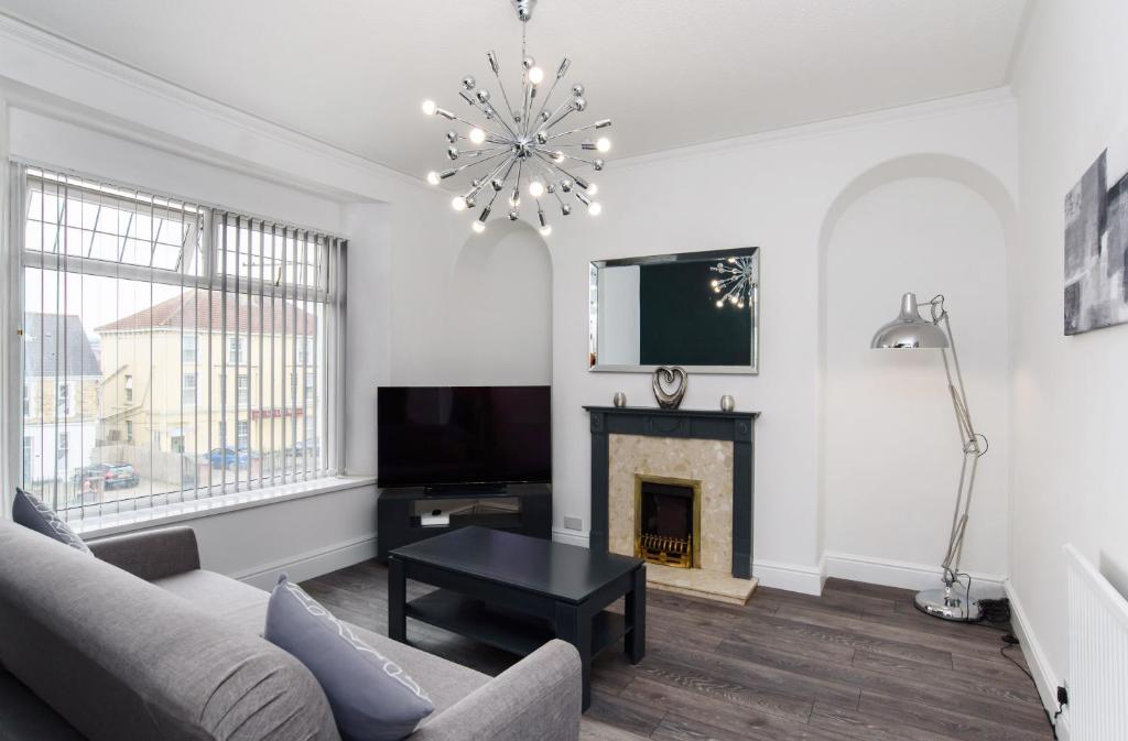 Clarence Heights by Propertri room 4