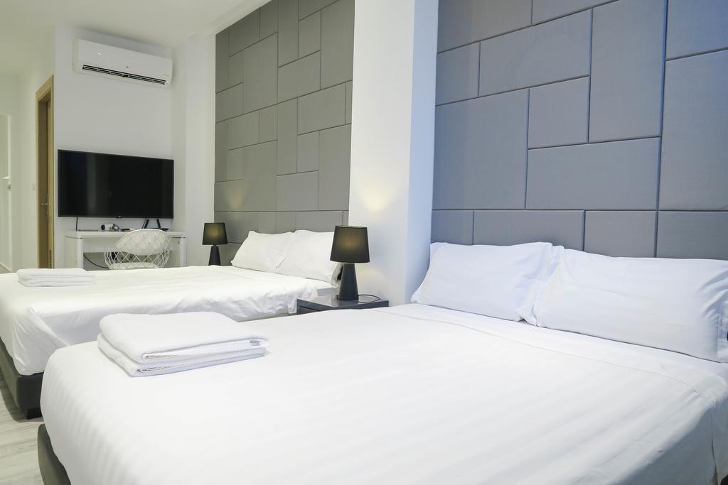 Comfy Studio 3 room 1