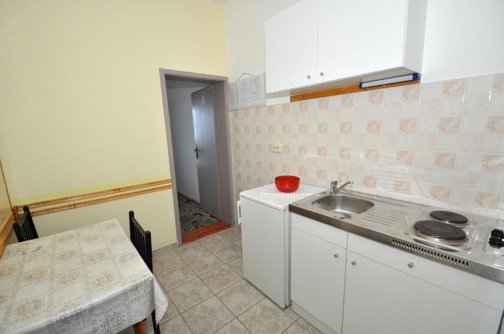 Apartments Davor Ceko room 1