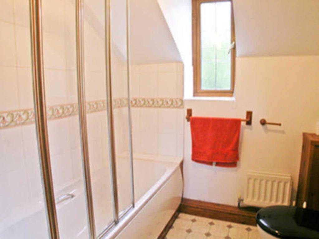 Denhill Cottage room 1