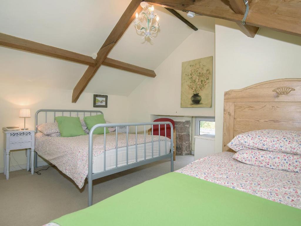 Edderside Hall room 6